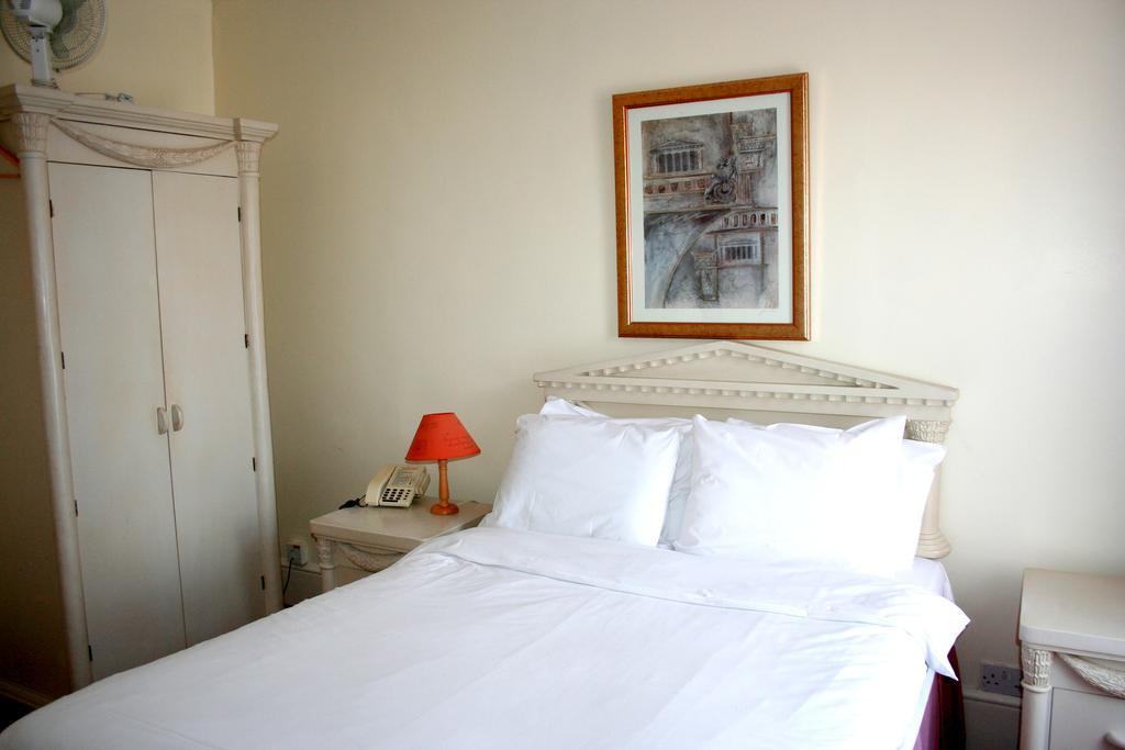 Ilfracombe House Hotel - Near Cliffs Pavilion Southend-on-Sea Rum bild