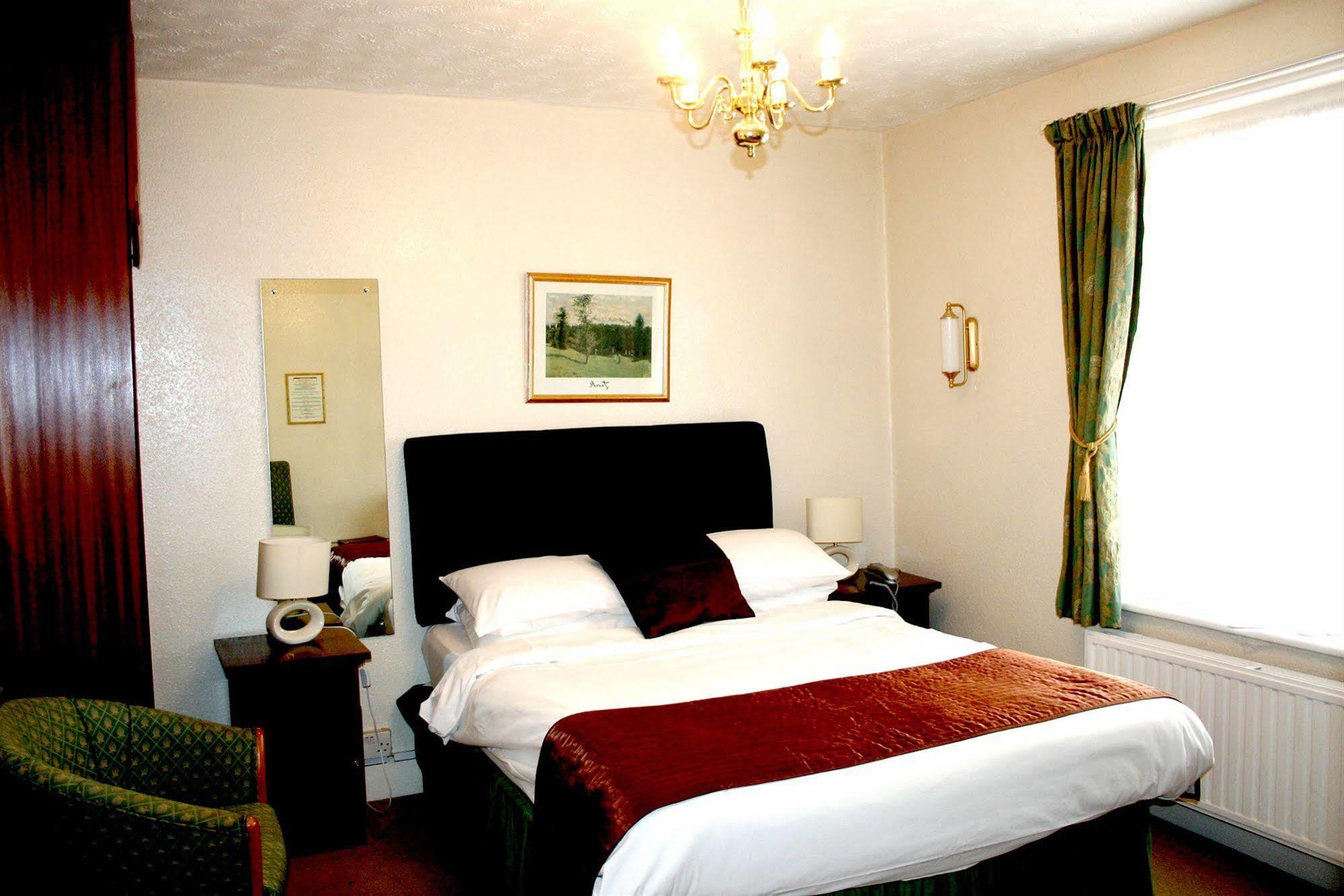 Ilfracombe House Hotel - Near Cliffs Pavilion Southend-on-Sea Exteriör bild